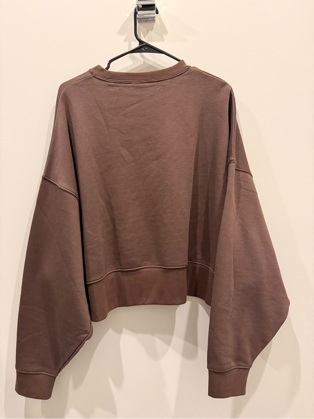 Nike Women’s Brown Cropped Crew Sweatshirt - Picture 3 of 3